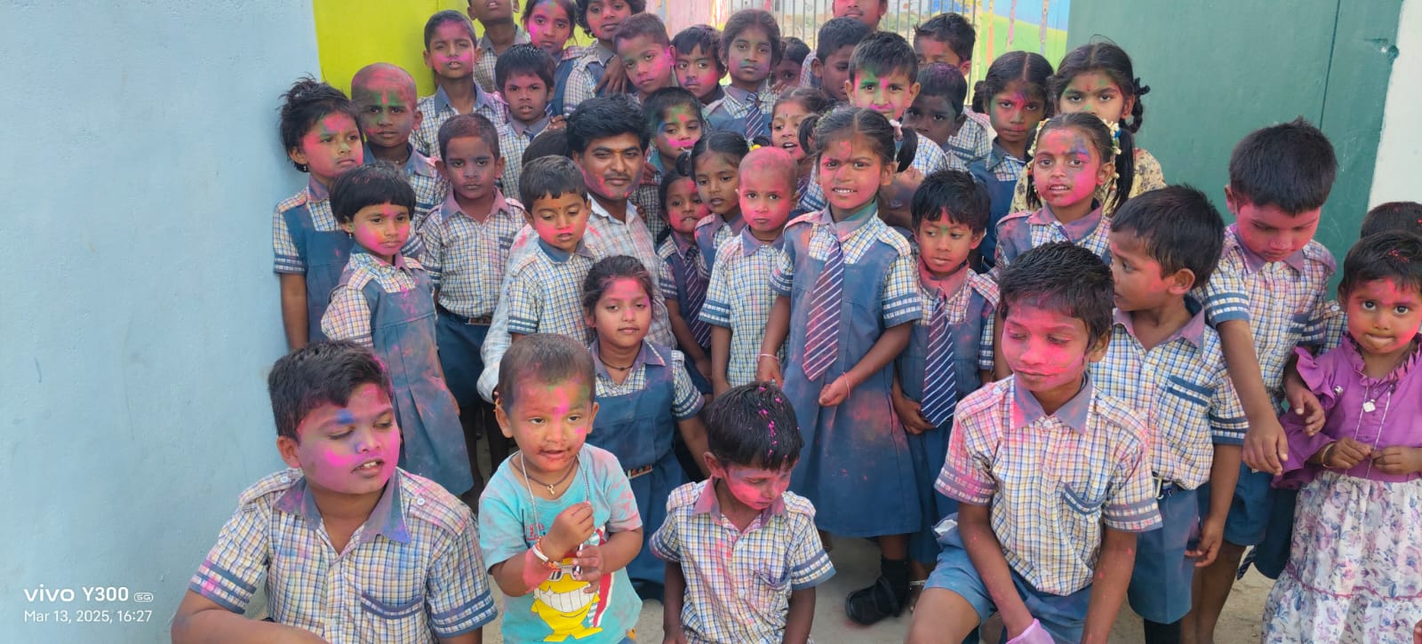 Holi colors